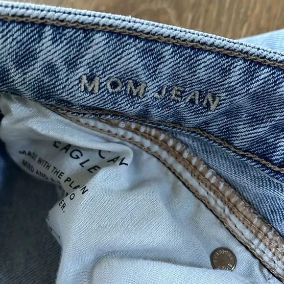 American Eagle Outfitters Blue Ankle Cropped Jeans - Picture 11 of 14